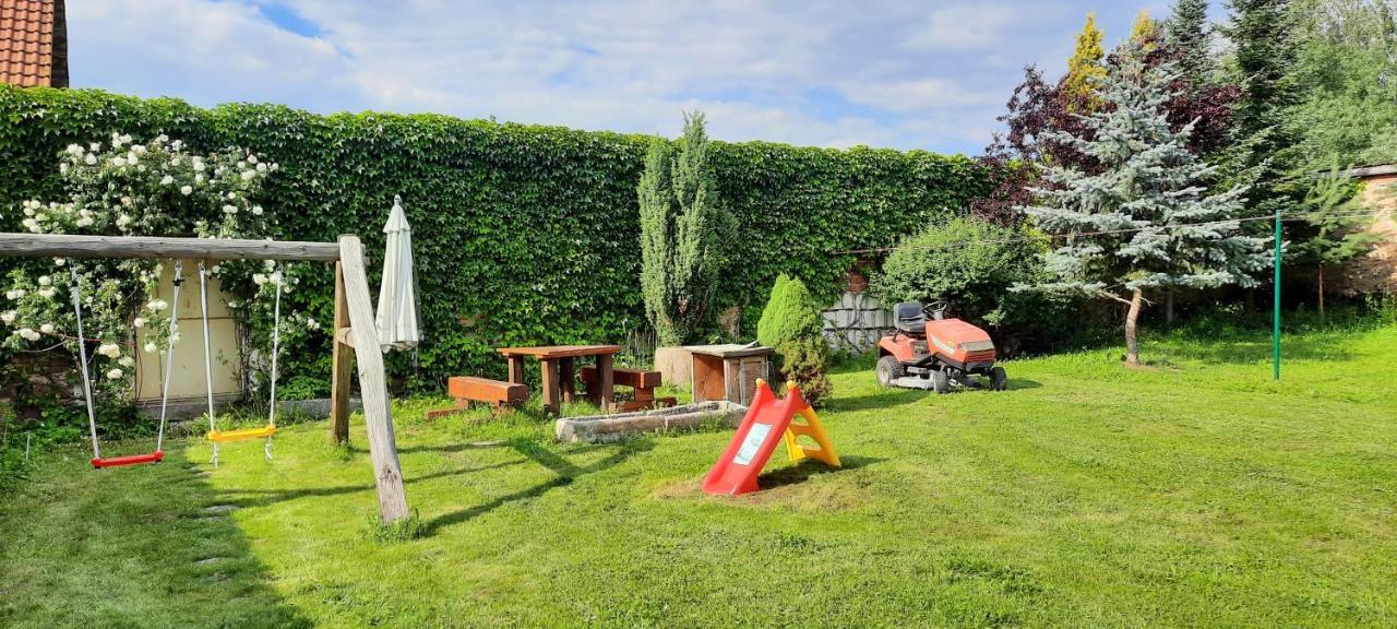 Podkroví v Jihočeském Statku Nemejice Extérieur photo