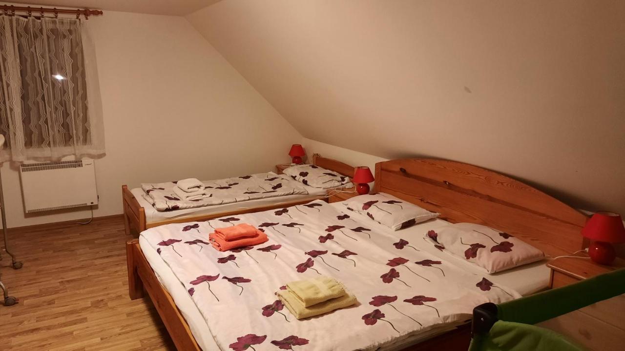 Podkroví v Jihočeském Statku Nemejice Extérieur photo