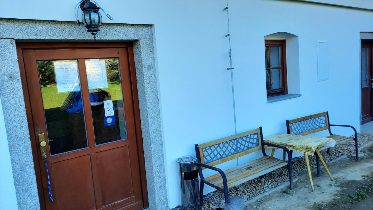 Podkroví v Jihočeském Statku Nemejice Extérieur photo